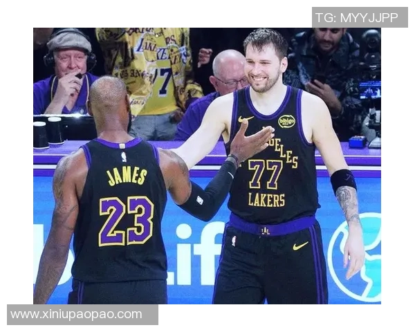 篮球明星搞笑翻车图片